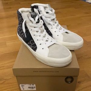 Vintage Havana lightweight animal print sneakers